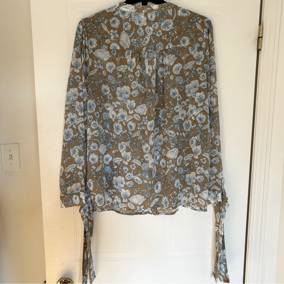 Floral Blue & Khaki Button Down Blouse w/ Bow on Sleeves Contemporaine (Simons) - Picture 2 of 5